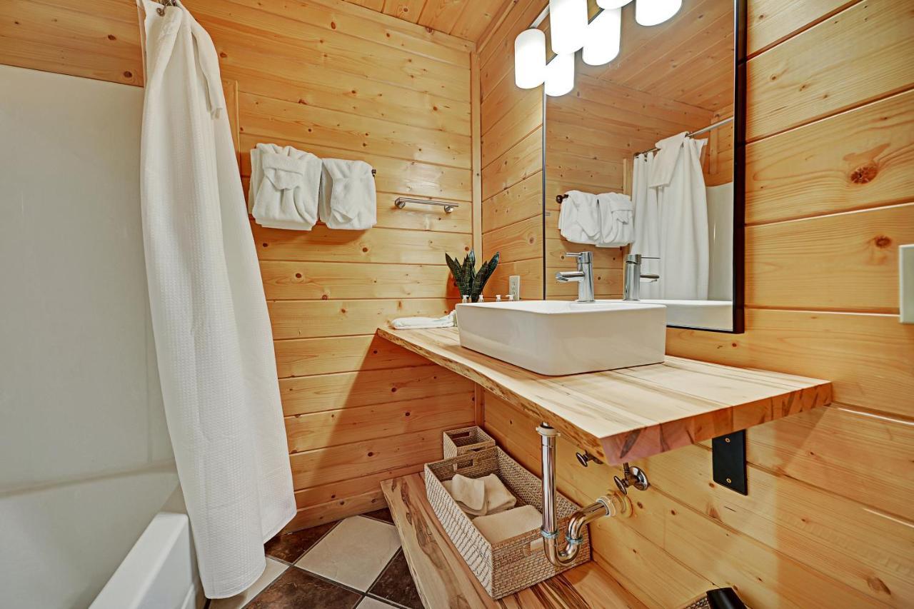Gorgeous Large Mountain View Cabin W Hot Tub, Free Wifi, Games Villa Сивиървил Екстериор снимка